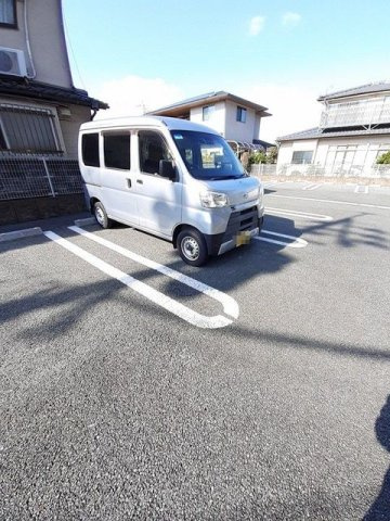 Ｓｏｌ　Ｌｅｖａｎｔｅ　国府の駐車場