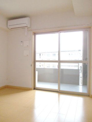 Ｓｏｌ　Ｌｅｖａｎｔｅ　国府の内装