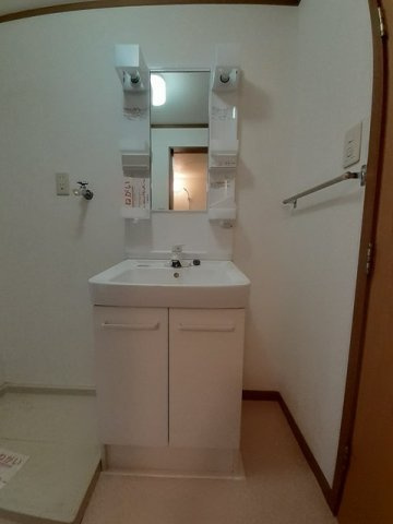 アリエースＢの洗面所