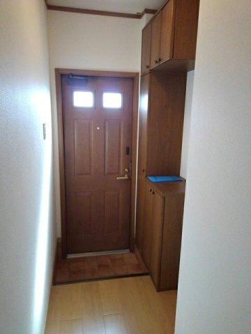 ビューテラスユウⅠの玄関