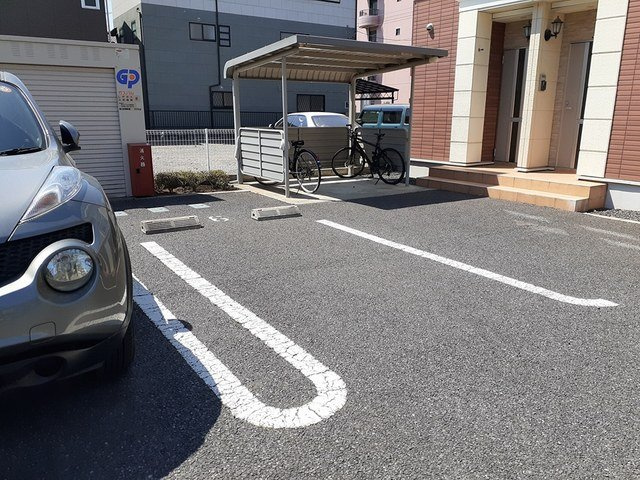 モーニング・サンＡの駐車場
