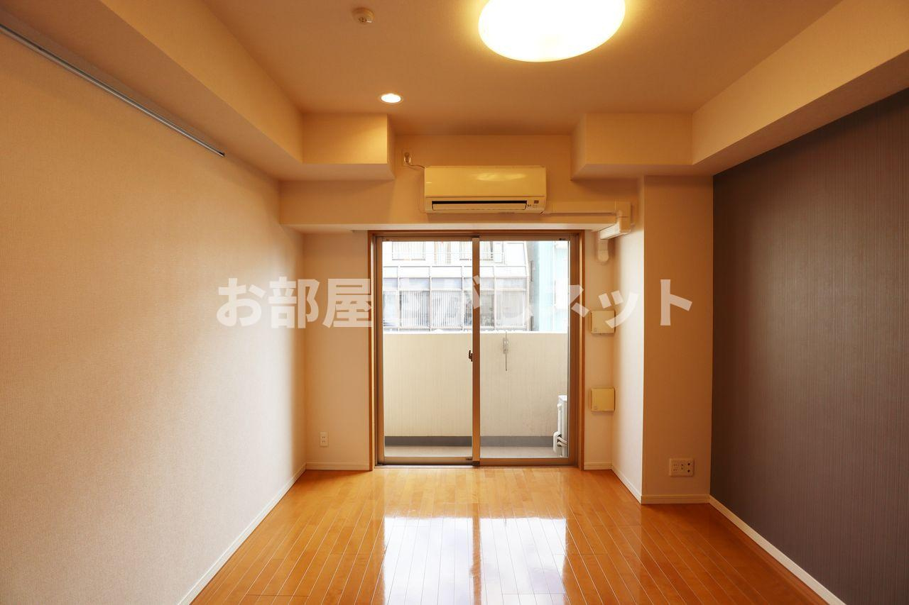 コンシェリア御徒町の居間・リビング