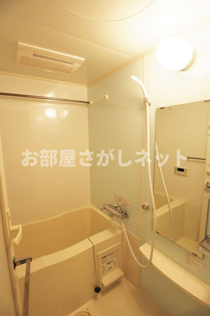 コンシェリア御徒町の浴室