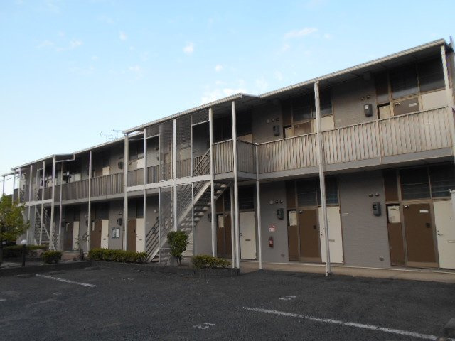レオパレスエトワール中庄の外観