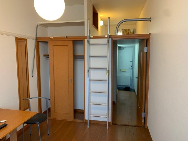 レオパレススプリング　ガーデンのその他|2階は絨毯仕様です。