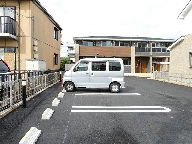 ハナミズキの駐車場