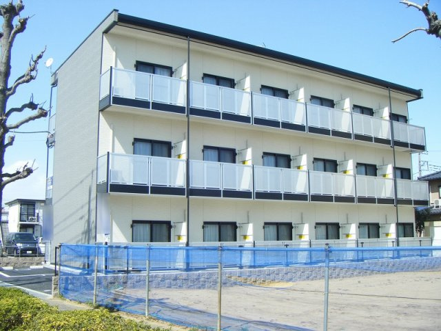 レオパレスオネスティⅤの外観