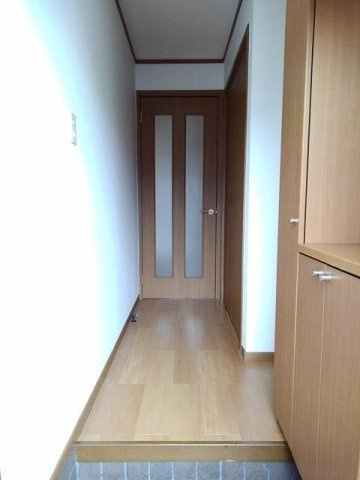 サンパティークミツイの玄関