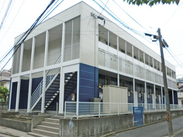 レオパレスヨコハマミナミの外観