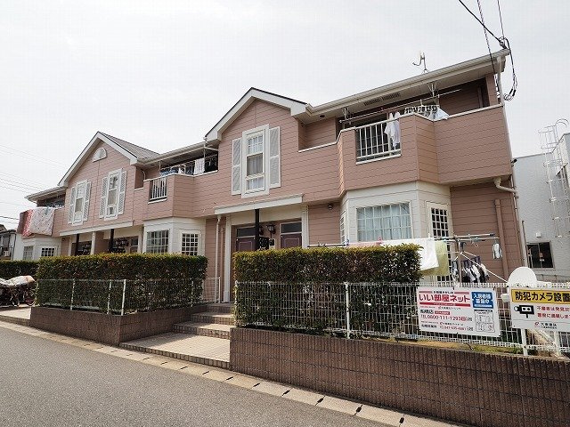ガーデンヒルズ三咲の外観