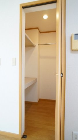 パインヒルズＡの収納