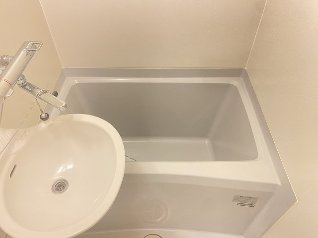 レオパレス武庫川の浴室
