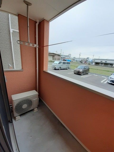 クラール壬生川駅西Ｃのバルコニー
