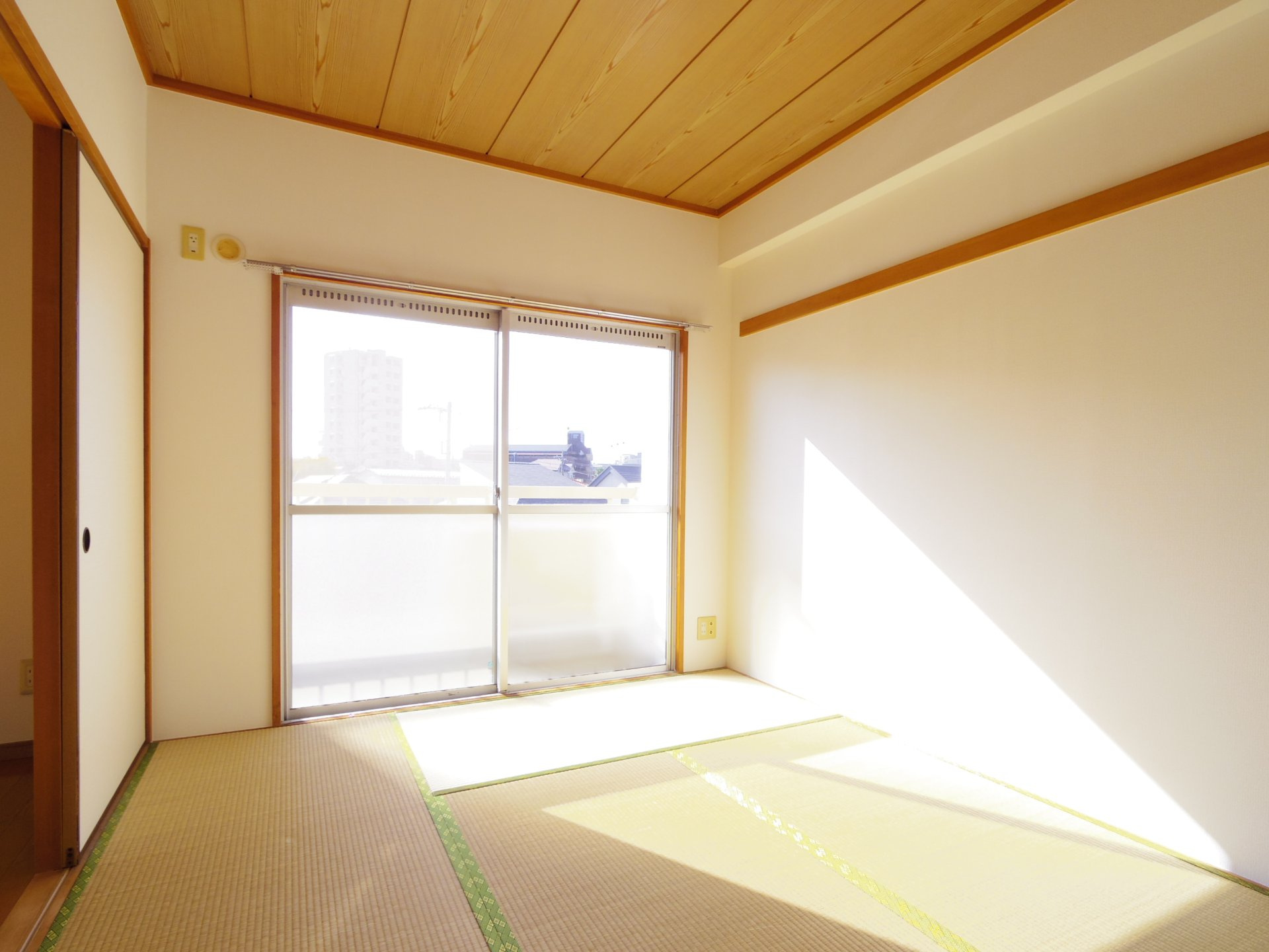 東久マンションの内装|※他号室写真です