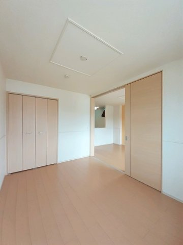 Ｐｏｒｔｅ　Ｒｅｇａｌｏ　Ⅱの居間・リビング