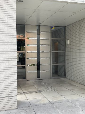 パークタワー池袋イーストプレイスのエントランス