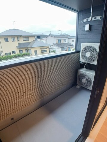 ベルシオン東山崎町Ｂのバルコニー