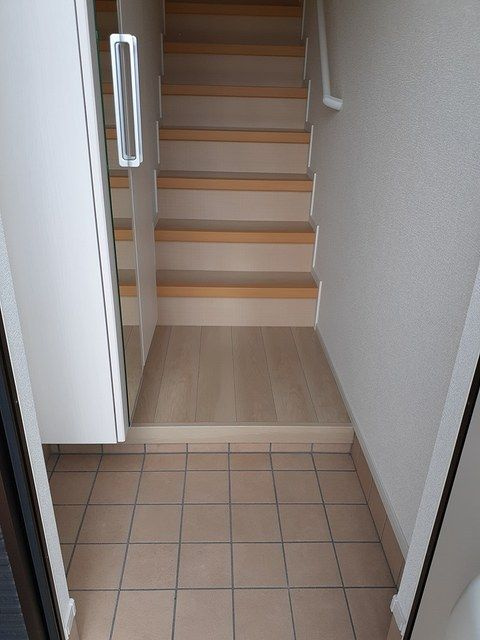 サン・ビレッジ・ハッタⅡの玄関