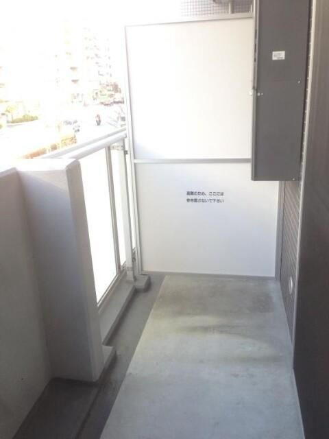 グランイースト田原町のバルコニー