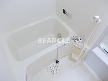 【浴室】 | サンロイヤル | コンパクトで使いやすいお風呂です