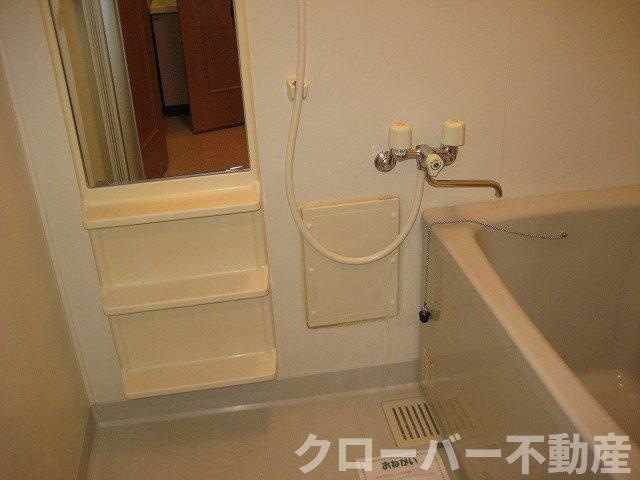 オーブリー栗熊の浴室