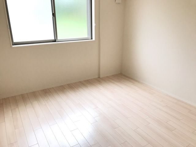 ヴェール　ルミアーの洋室