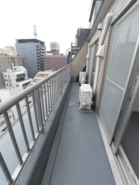 メゾン・ド・ヴィレ駒形のバルコニー