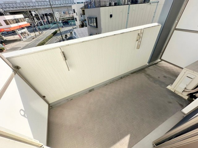 Dolce Vita 新大阪のバルコニー