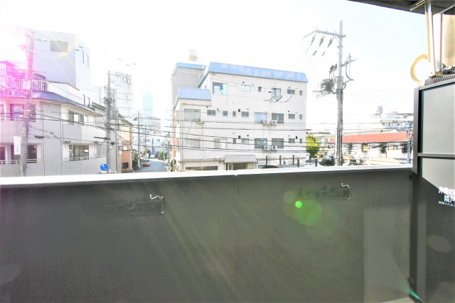 ラシーヌ天王寺町南のバルコニー