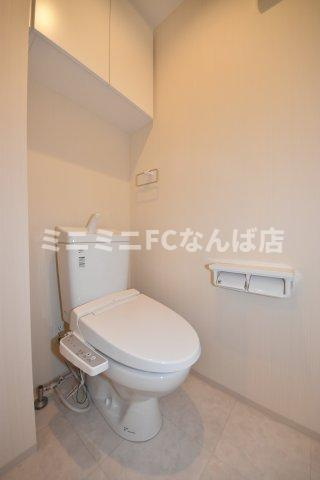 大阪市西区江戸堀３丁目の賃貸マンションのトイレ