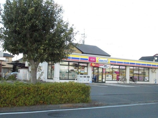 クレール・ボヌールのその他