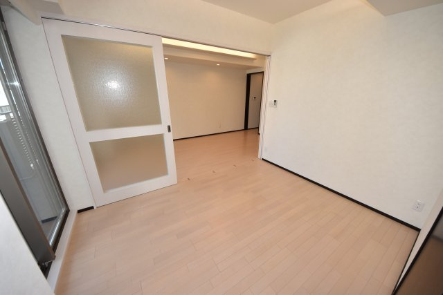 大阪市西区江戸堀３丁目の賃貸マンションの寝室