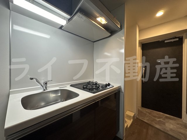 スプランディッド荒本駅前DUEのキッチン