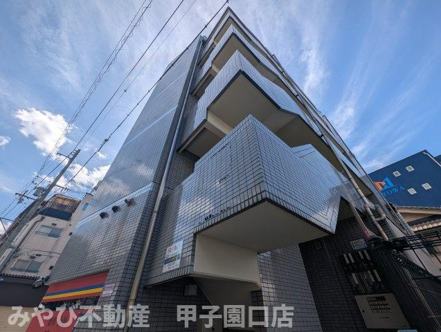 ベルフィーユNARUOの外観