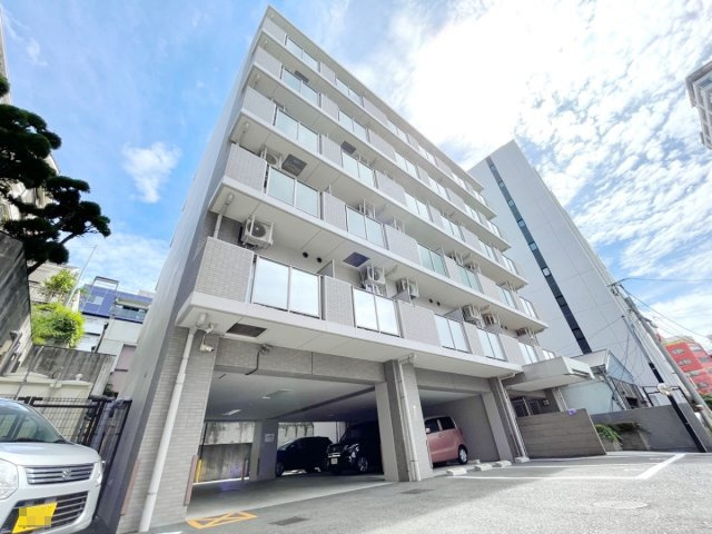 カスタリア野毛山の外観