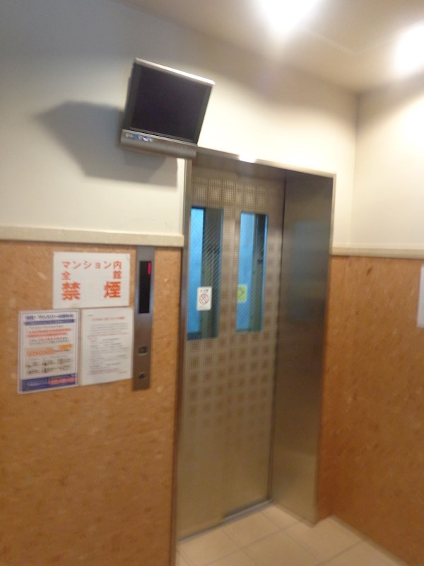 エステムコート神戸元町通のロビー