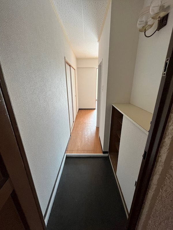 パークハイツ青谷の玄関