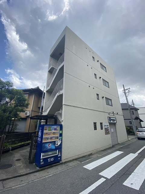 クラッセコート甲風園の外観