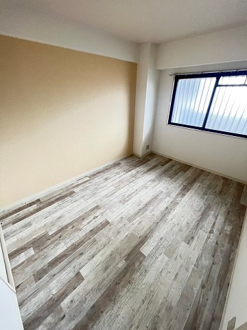 尼崎市南武庫之荘７丁目の賃貸マンションの居間・リビング|ゆったり過ごせるリビングです