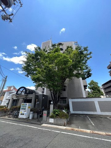 尼崎市南武庫之荘７丁目の賃貸マンションの外観|おしゃれな外観です