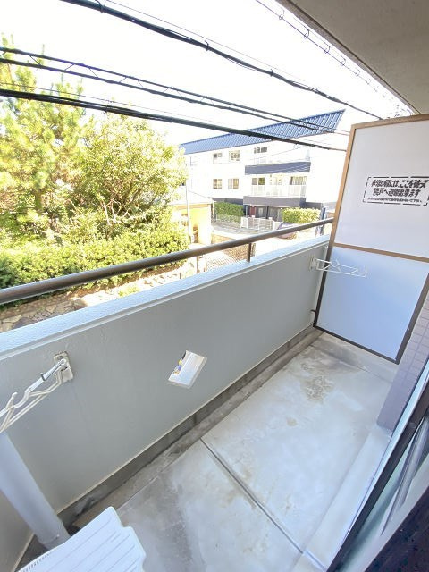 尼崎市東難波町５丁目の賃貸マンションのバルコニー|バルコニーからの眺めを楽しみながら食事をしませんか