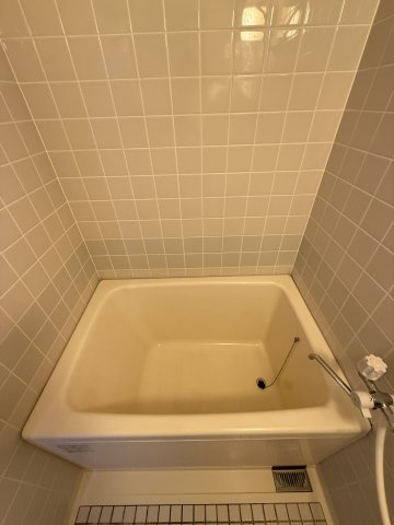 アメニティつるみやの浴室