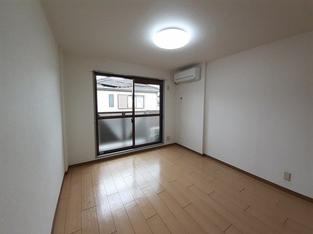 パピヨン青木の寝室