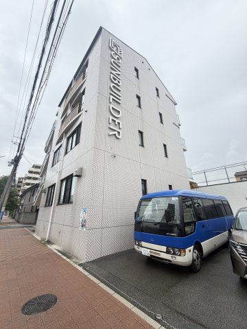 サンビルダー六甲ウエストの外観