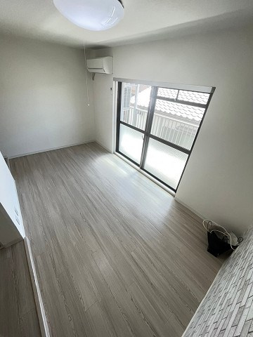 レジデンシア甲子園口（天道町）の居間・リビング