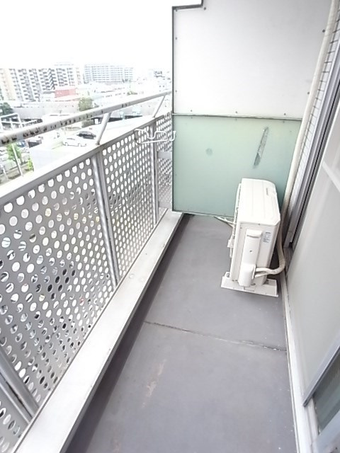 尼崎市名神町１丁目の賃貸マンションのバルコニー