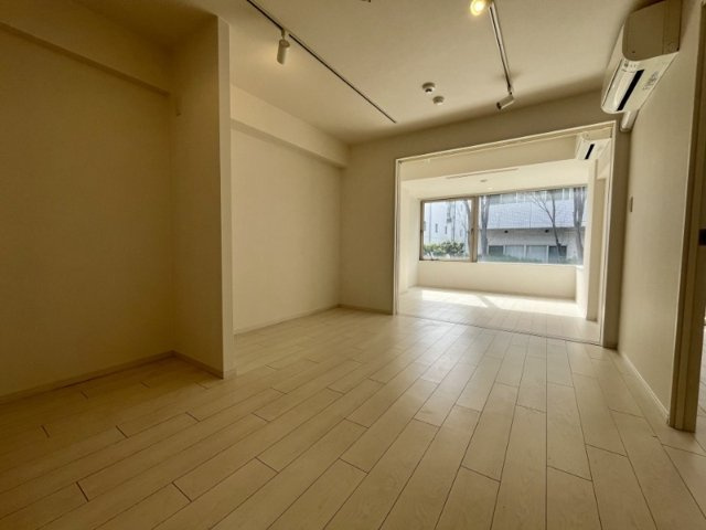 アーバンパーク代官山Ⅰ/Ⅱの居間・リビング|ゆったり過ごせる居間です