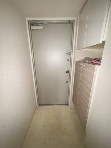 プロシード神戸元町の玄関