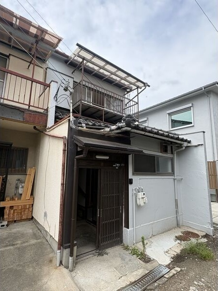 立花町1丁目連棟住居の外観