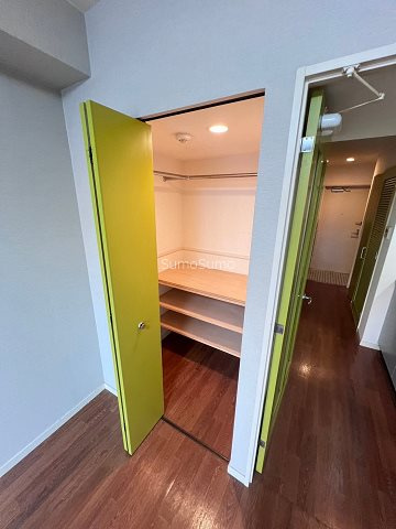 大阪市浪速区桜川３丁目の賃貸マンションの収納